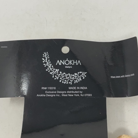 NWT Anokha 6 ft. Wooden Geometric Beaded Garland  with Tassels - Picture 8 of 8